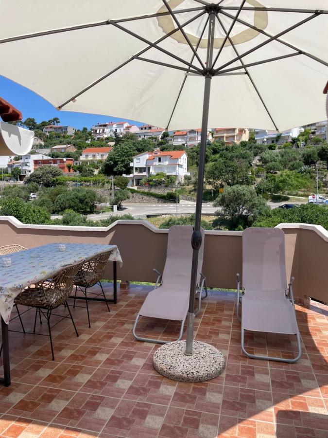 Penthouse Damjan Lejlighed Banjol Eksteriør billede